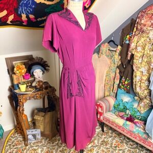 Vintage 1940s Edison Fashion Beaded Collar Short Sleeve Dress Burgundy - S / M